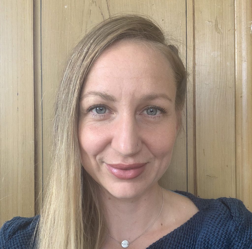 PT Trustees LTD Linda Dvořáčková